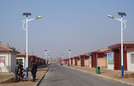 新农村太阳能路灯